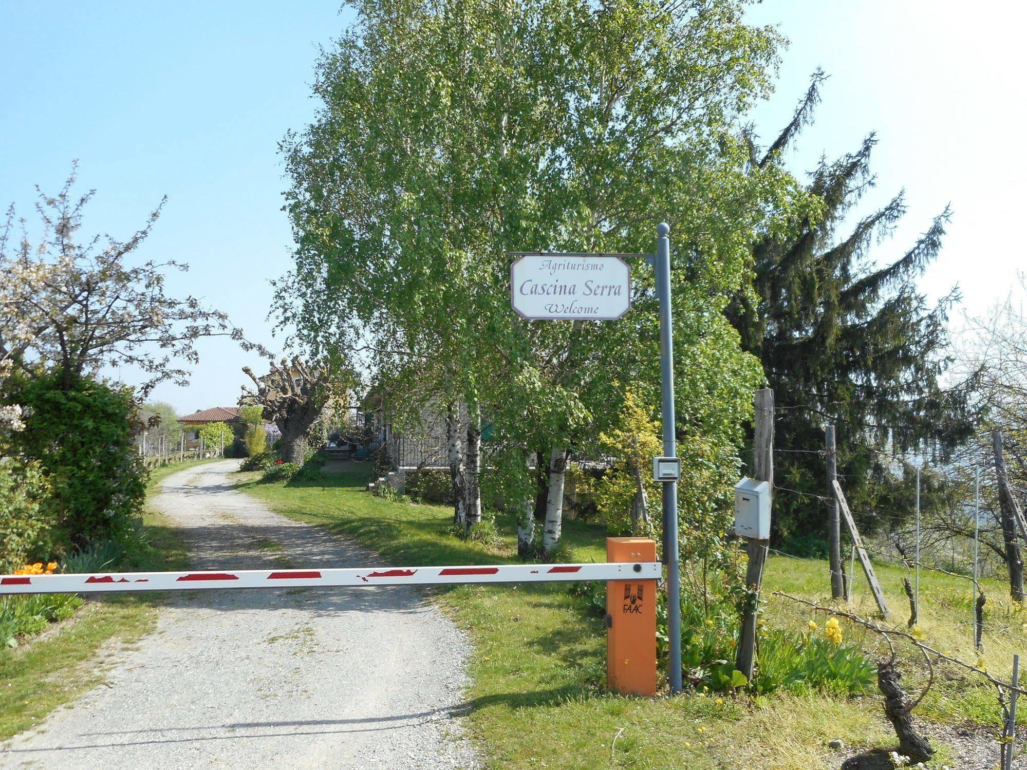Agriturismo Cascina Serra Cossano Belbo Exterior foto
