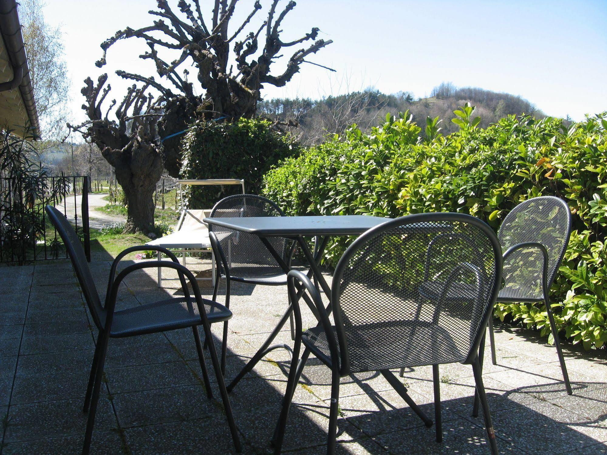 Agriturismo Cascina Serra Cossano Belbo Exterior foto